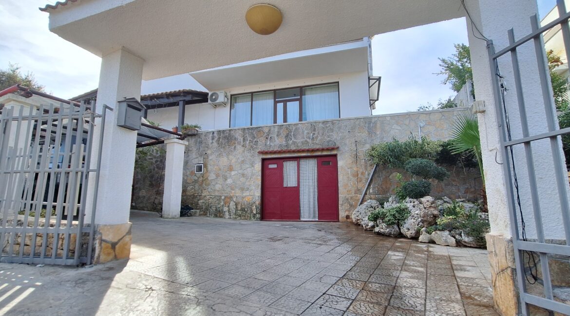 Casa semi – indipendente