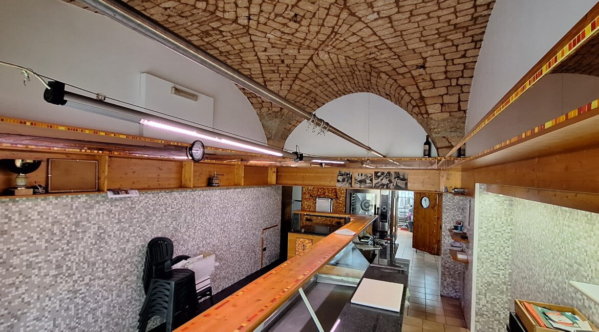 Locale commerciale