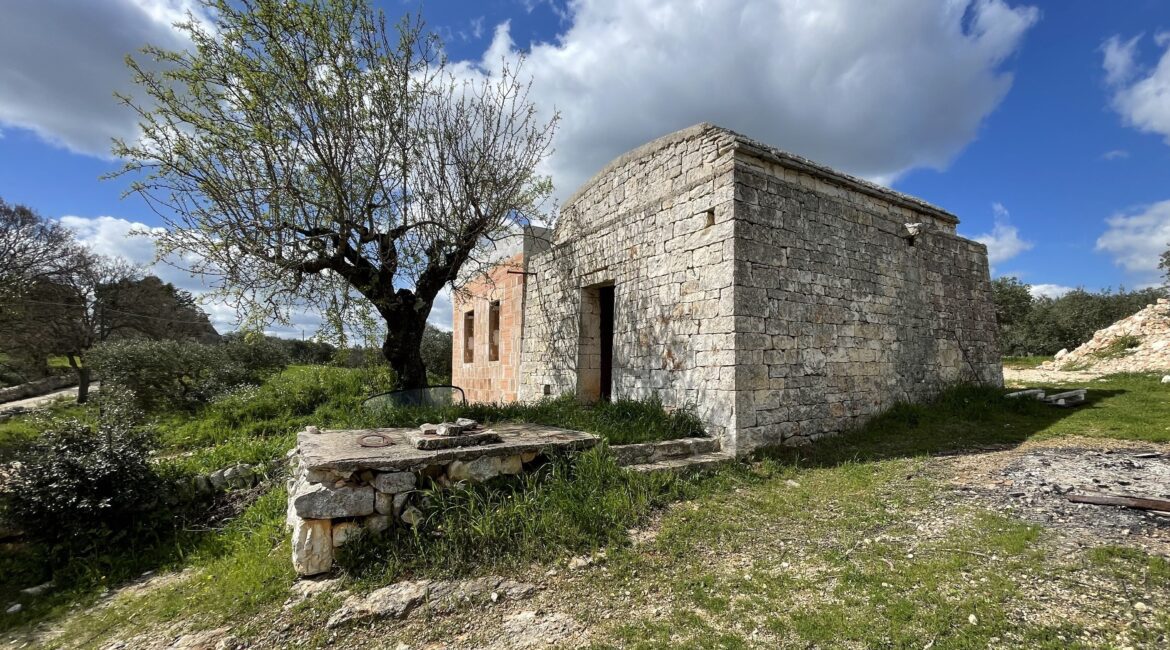 Lamia in pietra