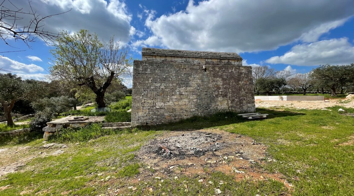 Lamia in pietra