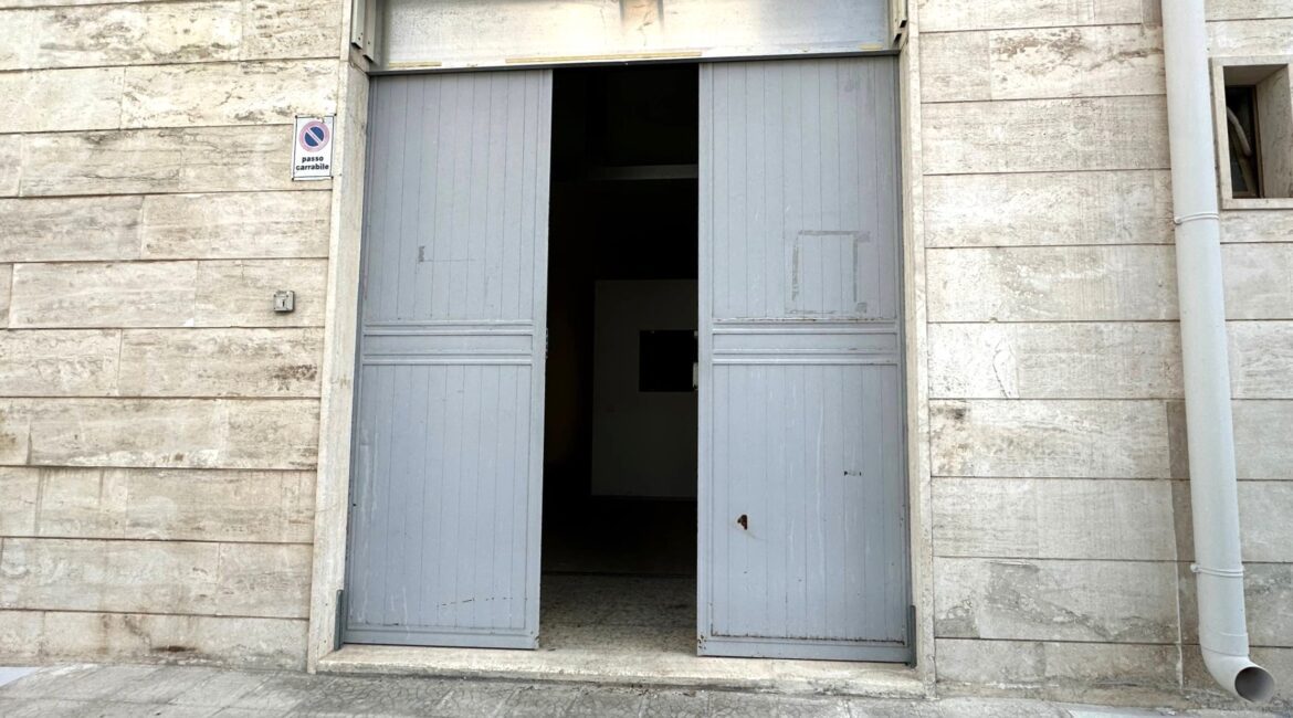 Locale commerciale