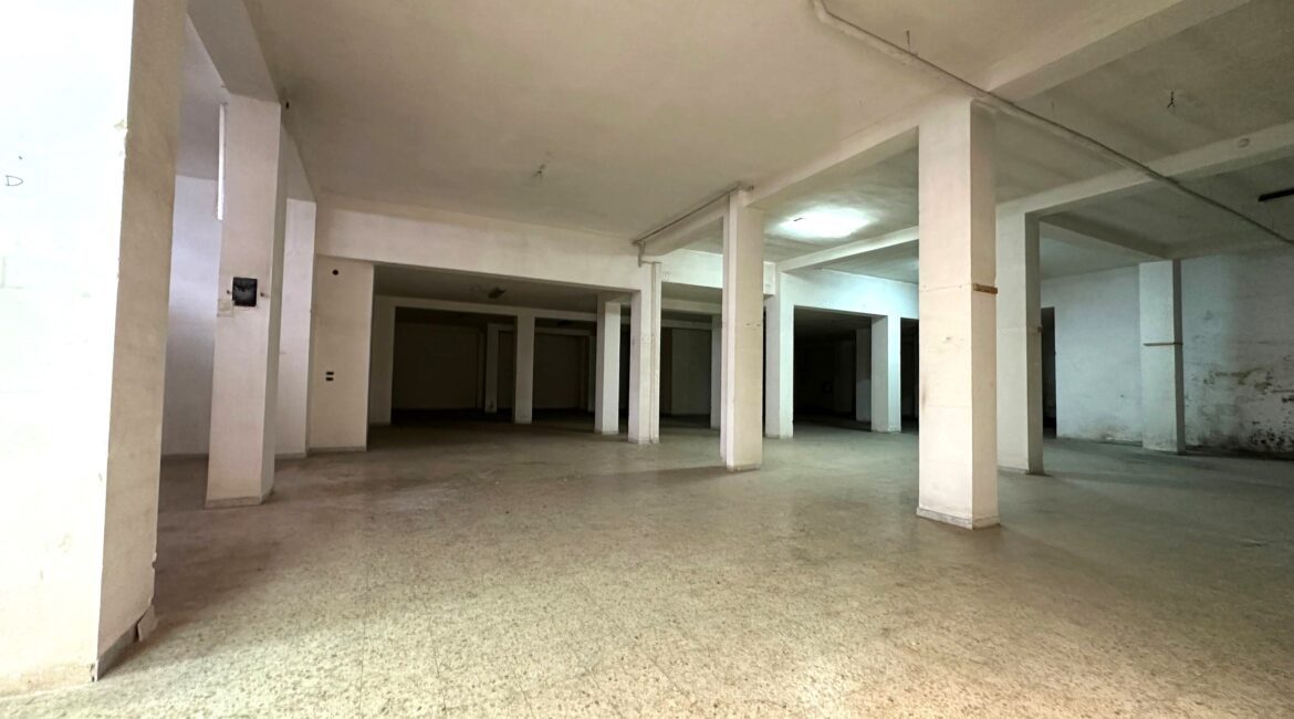 Locale commerciale