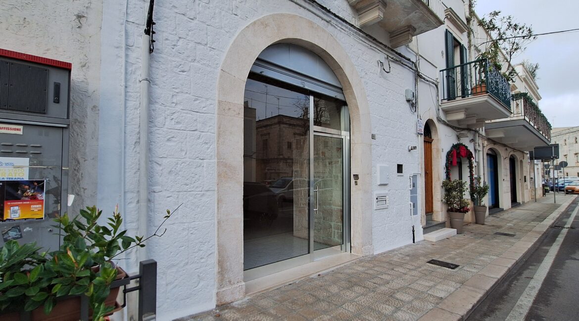 Locale commerciale