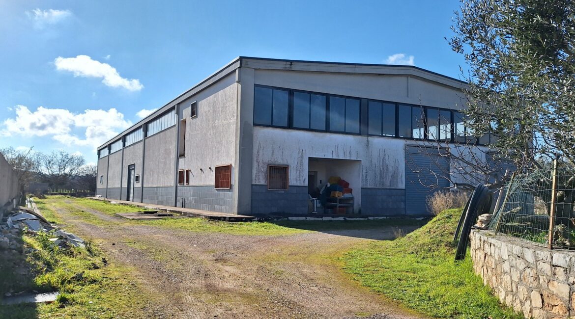 Capannone industriale