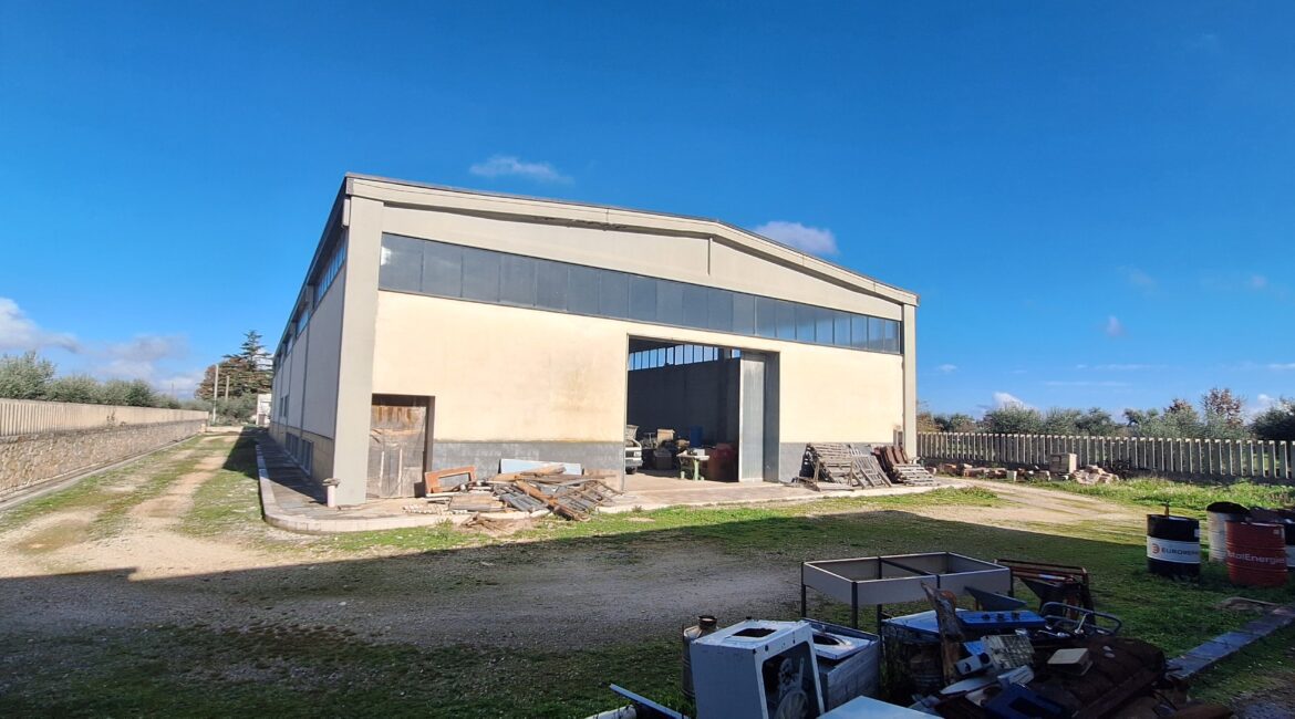 Capannone industriale