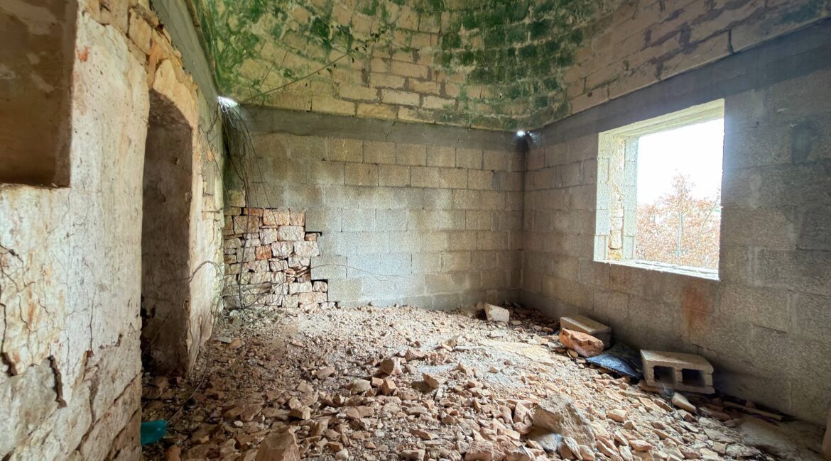 Trullo con Terreno