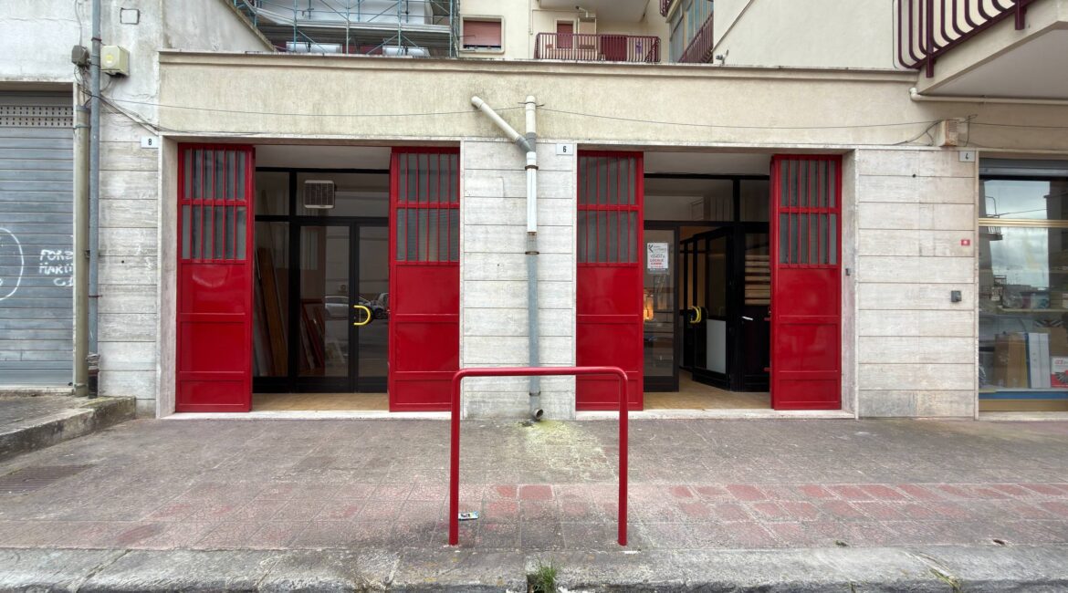 Locale commerciale