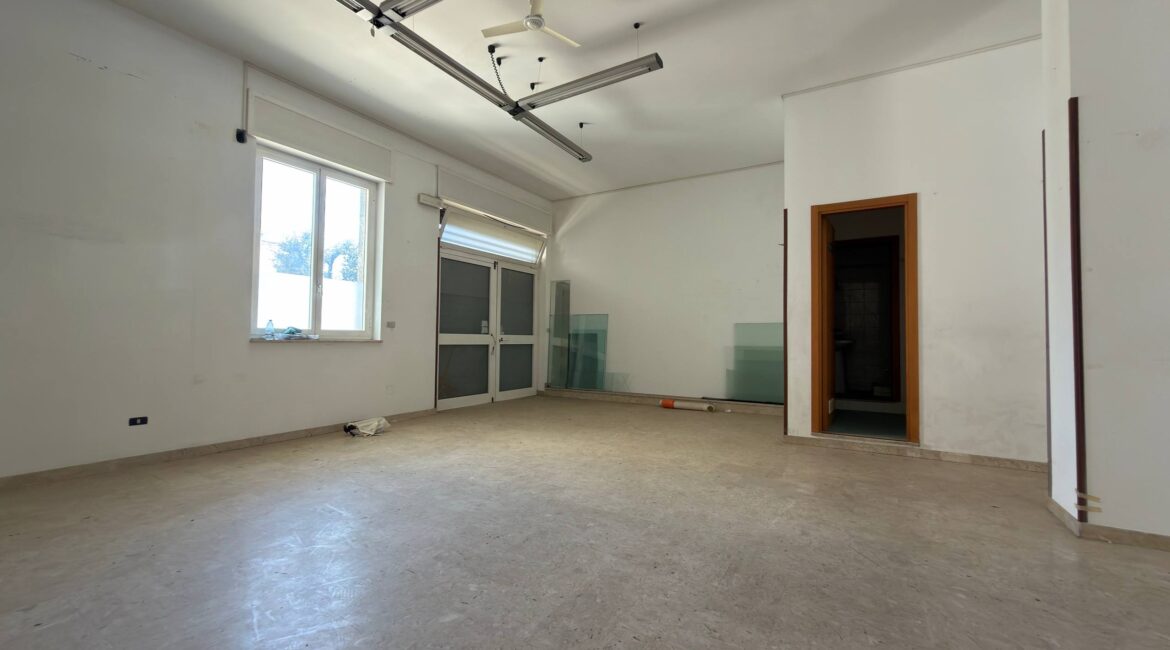 Locale commerciale