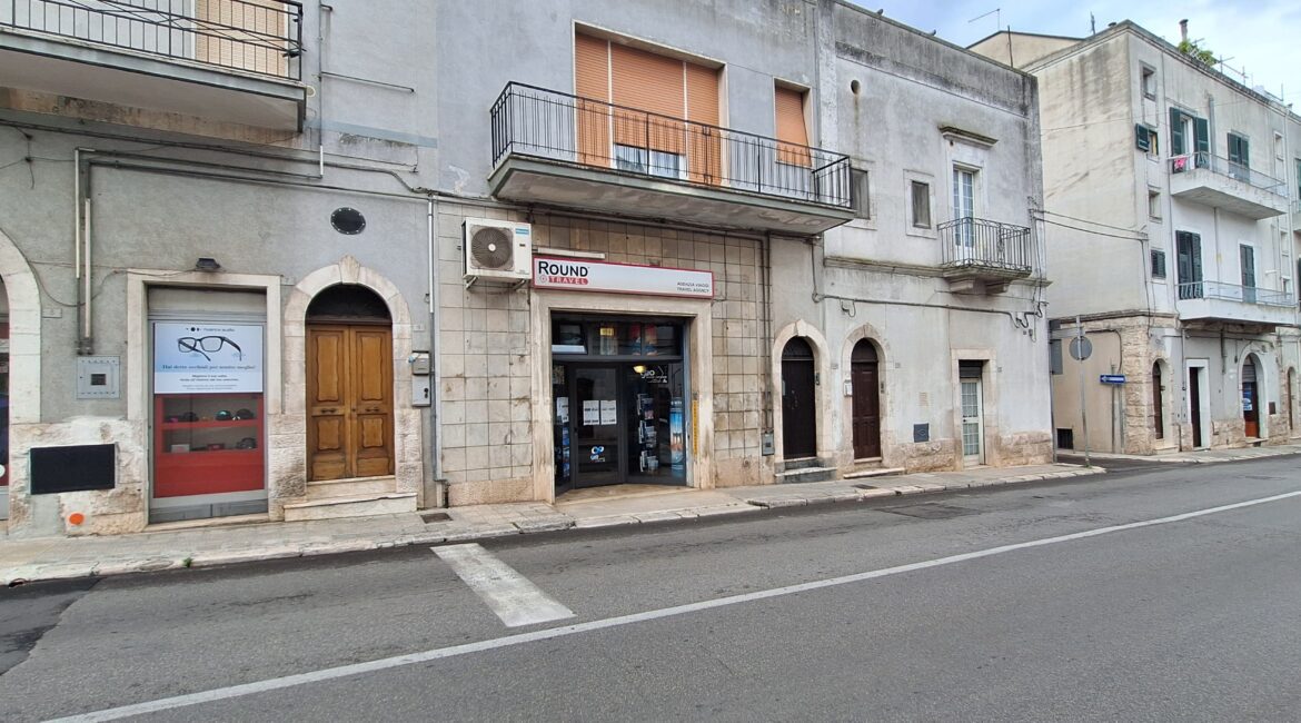 Locale commerciale