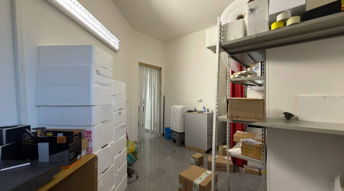 Locale commerciale