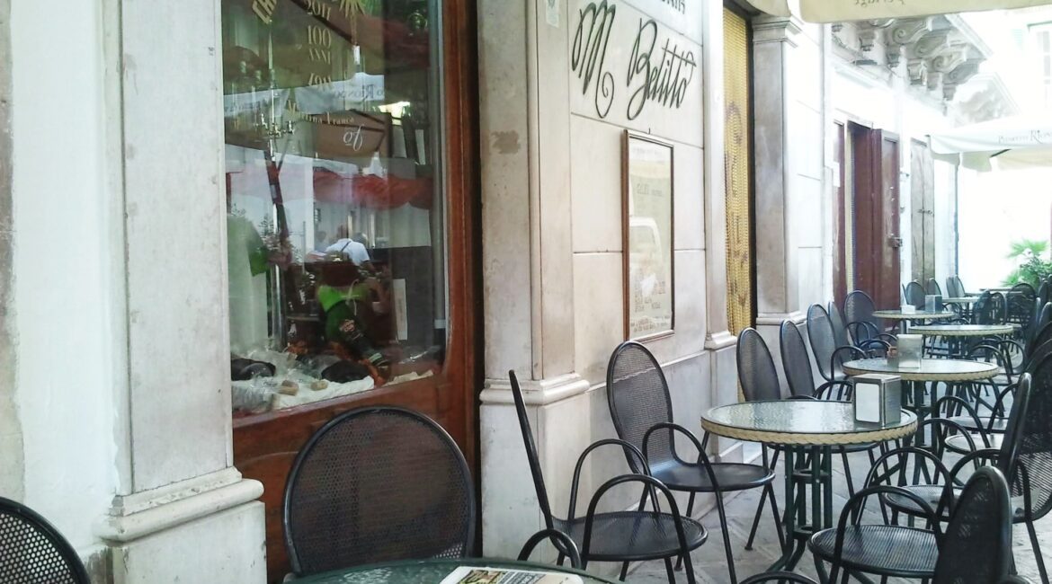 Locale commerciale