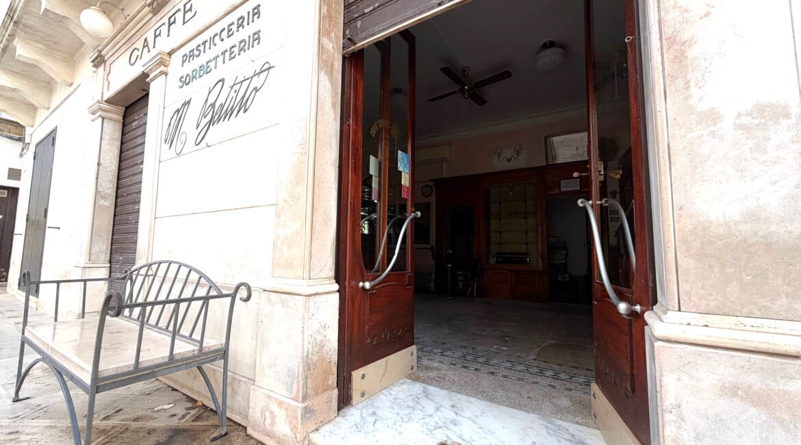 Locale commerciale