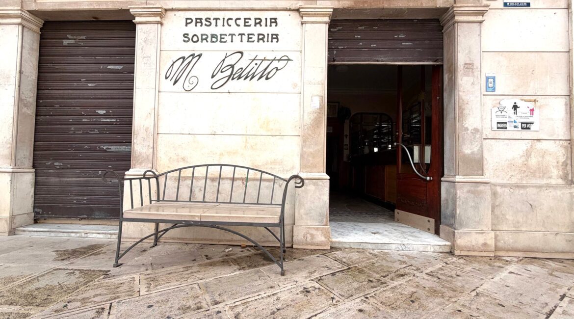 Locale commerciale