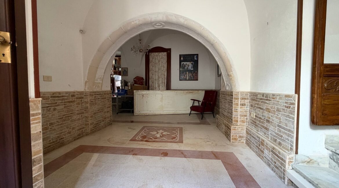 Locale commerciale