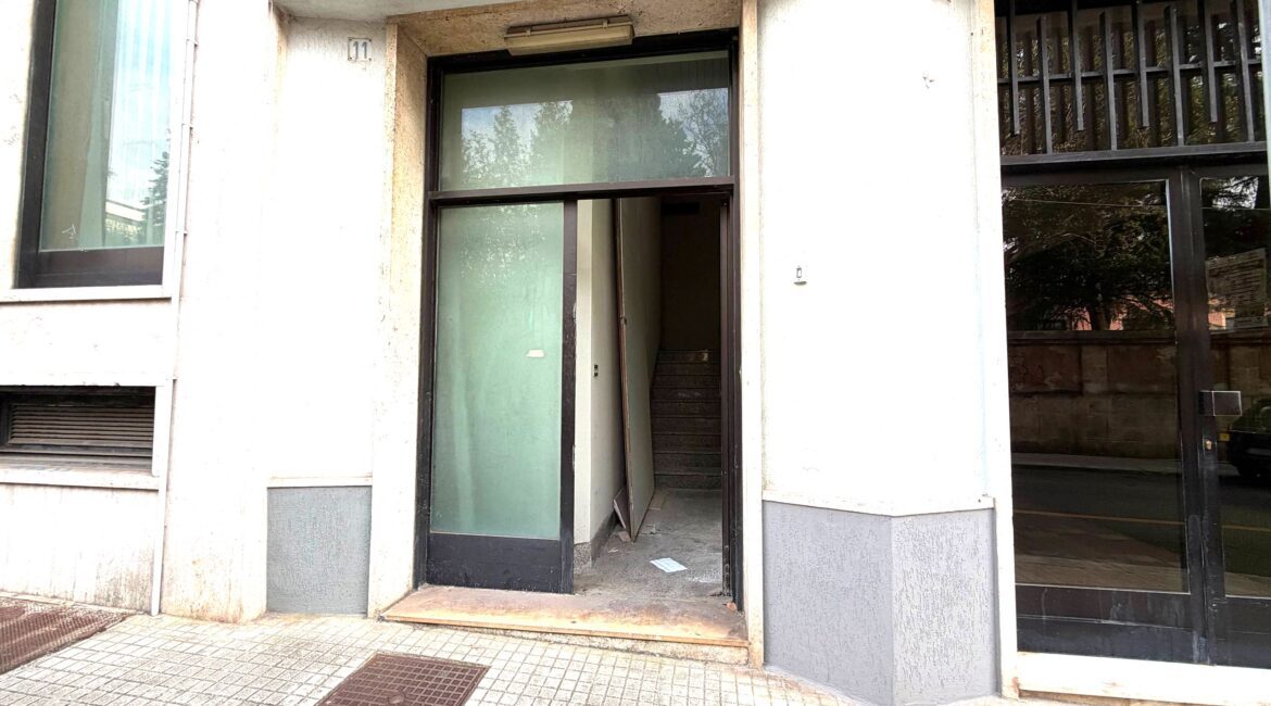 Locale commerciale